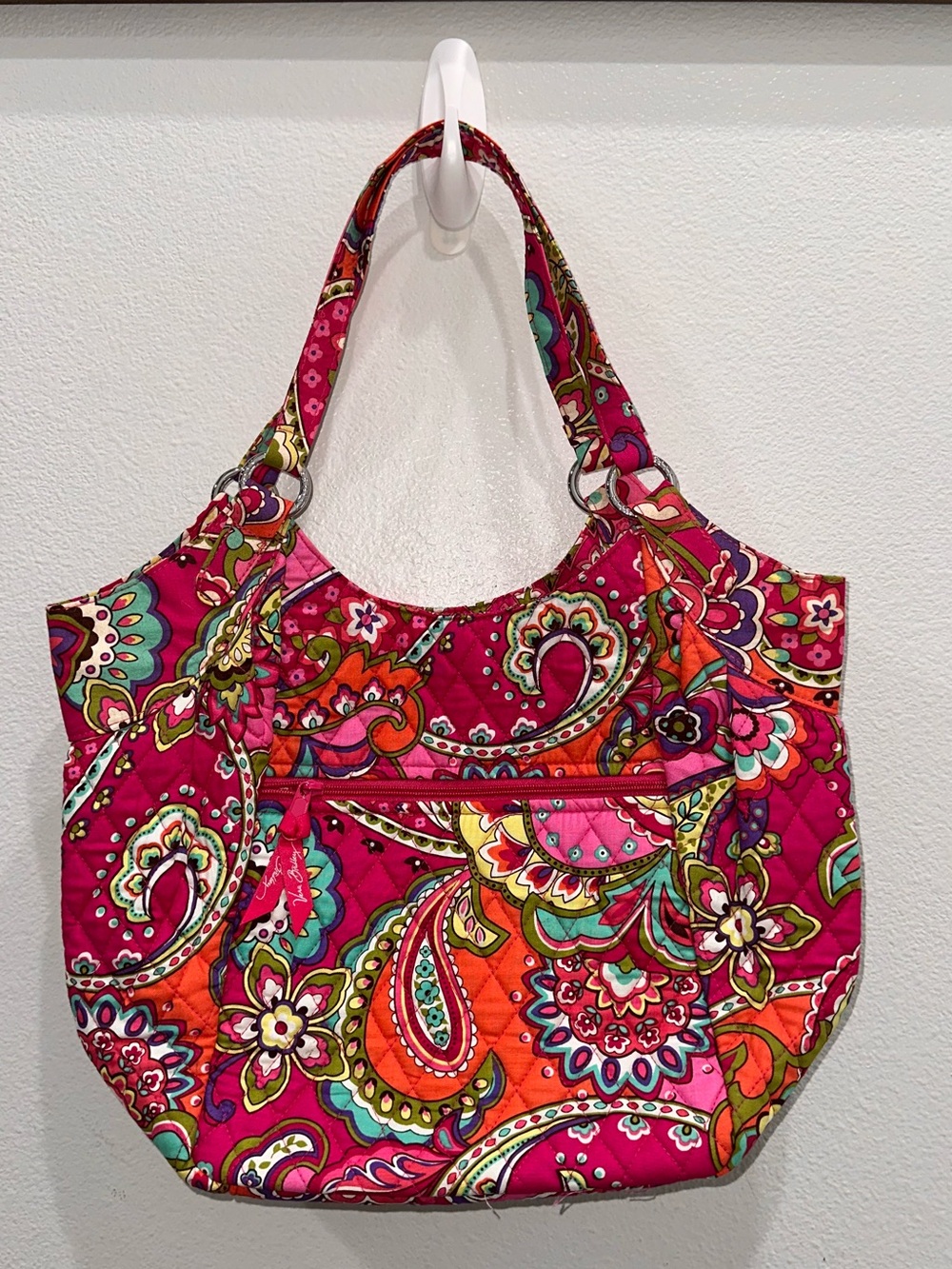 Vera Bradley shoulder bag in the print Pink Swirls